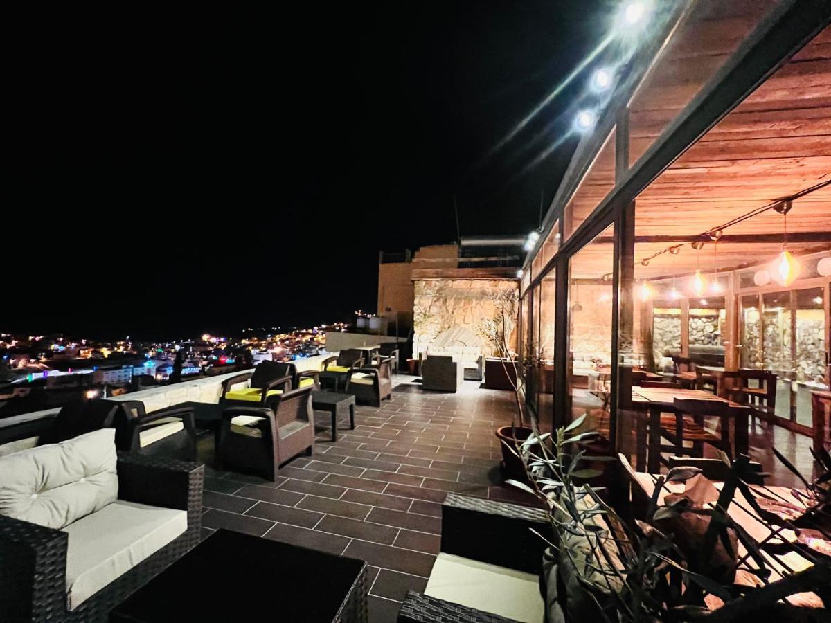 Ata Ali Hotel Wadi Musa Buitenkant foto